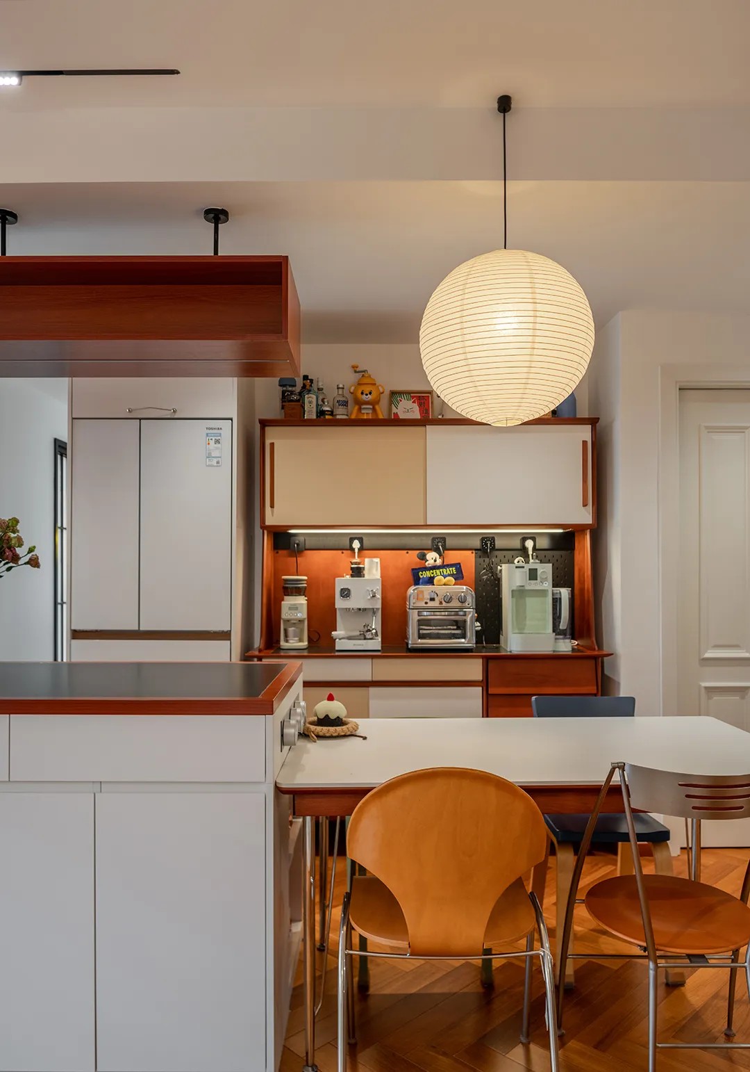 与家居博主的二搭中古风｜秋月｜全案托管设计